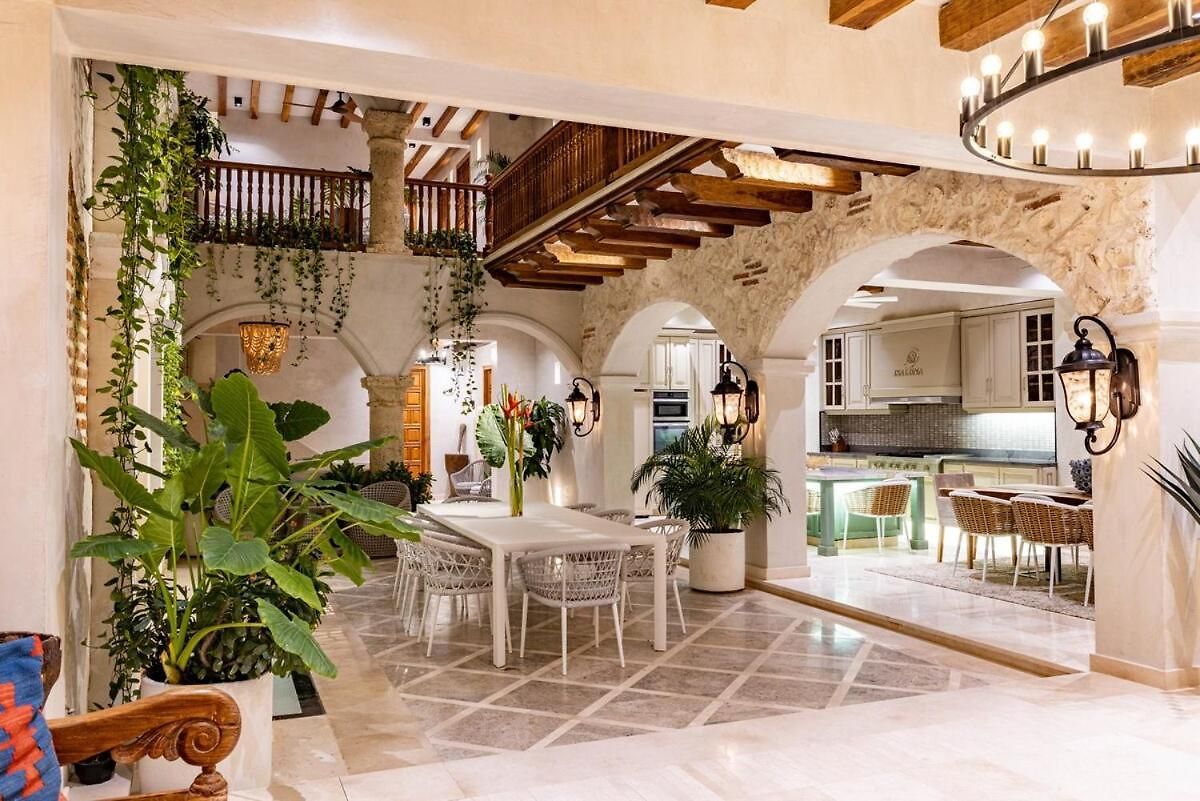 Isaluna Luxury House Holiday home *